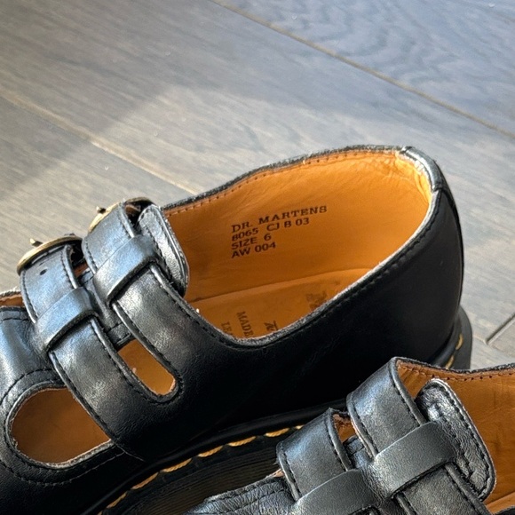 Vintage Made in England Dr. Martens Mary Jane’s - Black Leather Double Buckle - Picture 10 of 10